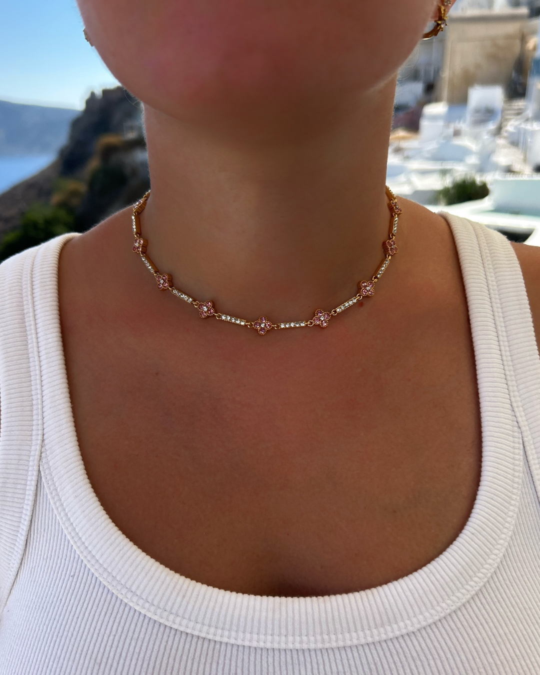 LOLA NECKLACE